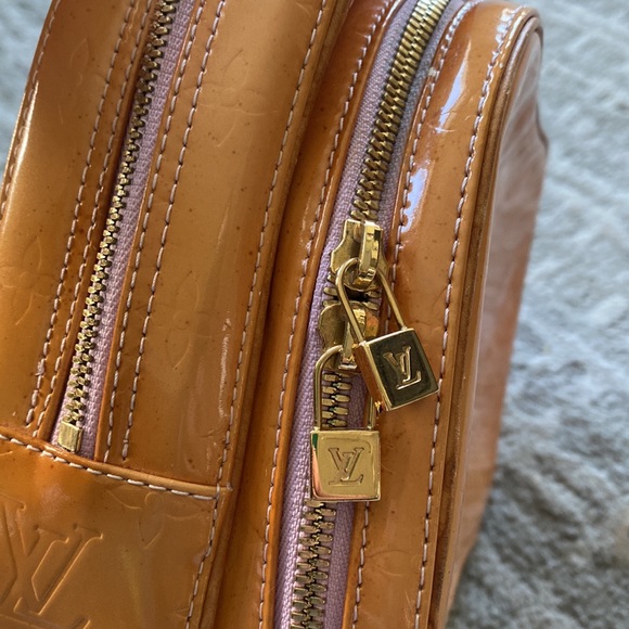 Authentic Louis Vuitton Vernis Backpack - Picture 11 of 16